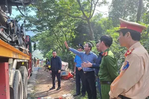 Ủy ban ATGT Quốc gia: Khẩn trương điều tra, khắc phục hậu quả vụ tai nạn thảm khốc ở Lạng Sơn