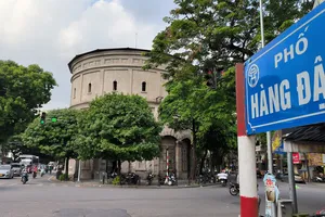 Cận cảnh tháp nước Hàng Đậu trước ngày mở cửa đón khách tham quan