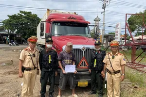 Phát hiện nhiều tài xế trên quốc lộ vi phạm nồng độ cồn, ma túy 