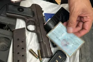 Mang súng ra đường để ‘phòng thân’ bị 141 bắt giữ