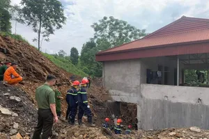 Bắc Kạn: Sạt lở đất, 3 người trong gia đình bị vùi lấp