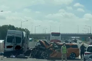 Làm gì để tránh tai nạn giao thông trên cao tốc? 