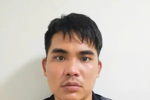 Khởi tố lái xe gây tai nạn cho người đi đường rồi bỏ trốn