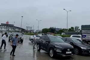 Cấm xe vào cao tốc Pháp Vân - Cầu Giẽ do ngập sâu