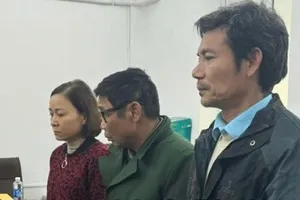 Khởi tố nguyên Trưởng phòng Nông nghiệp và Phát triển nông thôn ở Hòa Bình