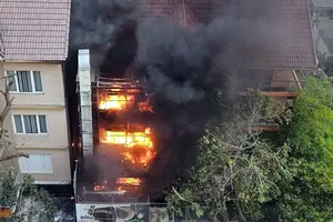 Cháy lớn tại nhà hàng Bò tơ Mộc quán ở Hà Nội