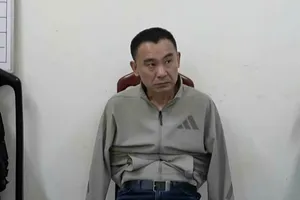 Khởi tố 10 người trong đường dây sản xuất trái phép ma túy quy mô lớn nhất Việt Nam