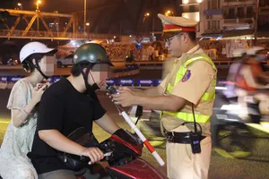 CSGT Hà Nội ứng trực 100% để kiểm soát giao thông dịp lễ 30-4