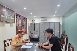 Tài xế lùi xe trên cao tốc Hà Nội – Thái Nguyên bị phạt 35 triệu đồng