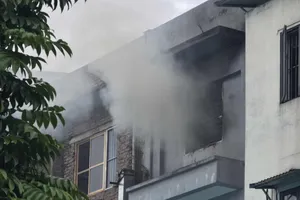 Hà Nội: 2 người tử vong trong vụ nổ gây cháy nhà ở Hà Đông 