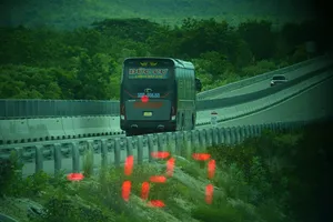 Xử lý tài xế xe khách vi phạm tốc độ trên cao tốc Cam Lâm - Vĩnh Hảo