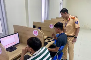 Công an Hà Nội khai mạc kỳ sát hạch cấp Giấy phép lái xe ô tô
