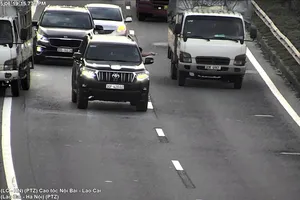 Khởi tố tài xế chèn ép phương tiện khác trên cao tốc Nội Bài – Lào Cai