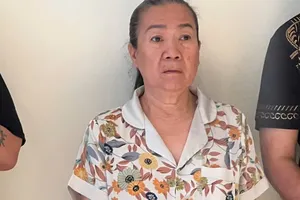 Video Công an đọc lệnh khám biệt thự của Hạnh ‘sự’ - Nguyễn Thị Hạnh 