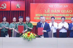 Bộ Công an tiếp nhận FPT Telecom 