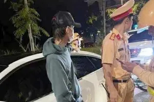 Cảnh sát phát hiện nam rapper B.Gold dương tính với ma tuý, lạng lách trên cao tốc