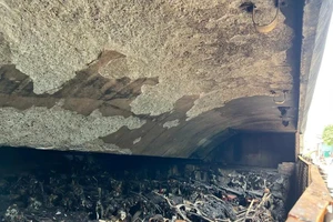 Hà Nội: UBND phường Hồng Hà thông tin về vụ cháy bãi xe dưới gầm cầu Vĩnh Tuy