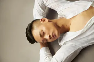 Đức Tuấn tặng bản bolero 'Hoa trinh nữ' đến phụ nữ ngày 8-3