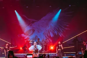 Bất ngờ Rita Ora diện thiết kế của Công Trí 