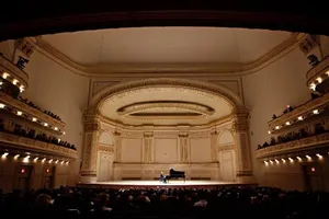 Pianist danh tiếng Adam Gyorgy đến TP.HCM tuyển tài năng piano