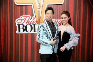 Ngọc Sơn rưng rưng nước mắt khi nghe học trò Quang Lê hát 