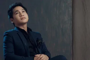 Trọng Tấn lần đầu tiên làm liveshow cùng ban nhạc Anh Em