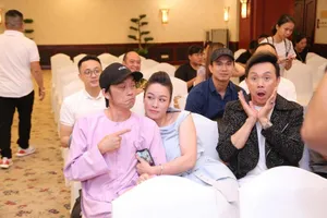 Hoài Linh đề nghị trả cát sê liveshow Chí Tài bằng vàng