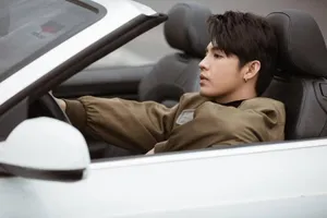 Noo Phước Thịnh trở lại với tấm poster MV đầy ám ảnh