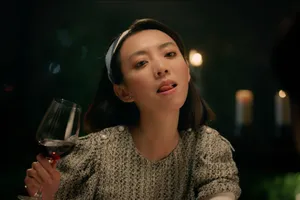 Thu Trang cài băng đô cưa sừng làm nghé trong màn ảnh rộng