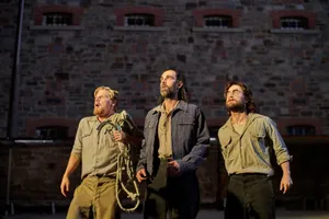 Phi vụ đào tẩu tung trailer kịch tính ra mắt màn ảnh rộng