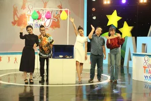 Gia Bảo từng cảm thấy mắc cỡ vì mẹ không có nghề ổn định