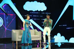 Việt Hương phấn khích với môn sinh xuất sắc của Lò võ tiếu lâm