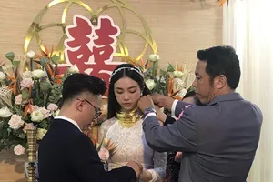 Á hậu Thúy An xinh đẹp rạng rỡ trong ngày cưới