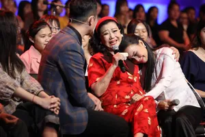 Cẩm Ly từng muốn giải nghệ vì bệnh nặng 