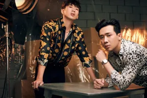 2 cha con 'Bố già' Trấn Thành và Tuấn Trần tung bộ ảnh mới