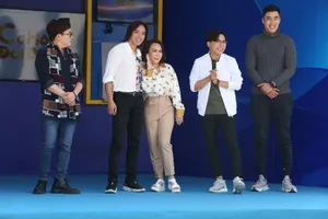 Minh Dự bật khóc: 'Mẹ lau chùi toilet để nuôi tôi ăn học'