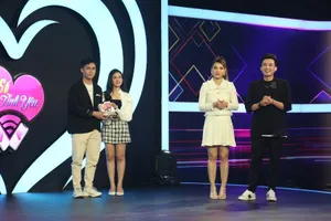 Chàng trai từ bỏ 20 triệu quyết ra về cùng nữ chính 