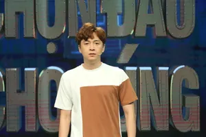 Ngô Kiến Huy miêu tả Võ Hoàng Yến đi catwalk như động đất?