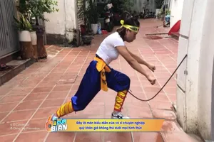 Thót tim khi xem màn bẻ cong thanh sắt ở tử huyệt của võ sĩ Đới Thị Hoa