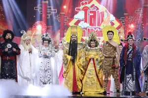 'Táo Xuân' 2022 hé lộ tạo hình quyền lực, rực rỡ của các vai diễn