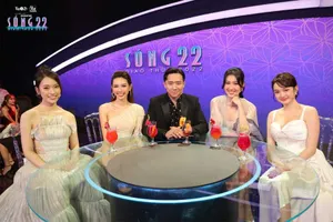 Vừa thắng giải Mai Vàng, Thúy Ngân lại làm MC tại 'Sóng 22' 