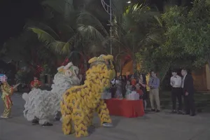 Múa lân cho resort, 'Hào Dũng đường' được tặng kỳ nghỉ dưỡng miễn phí