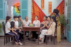 Trang tỏ tình với Long keo bằng màn múa lân hoành tráng