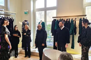 Lương Thuỳ Linh và Phương Anh diện những thiết kế mới nhất từ nhà mốt Elie Saab