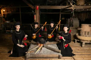 Thí sinh Miss World Vietnam 2022 quảng bá văn hoá Thái Nguyên 