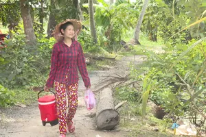 2 người phụ nữ vượt lên nghịch cảnh