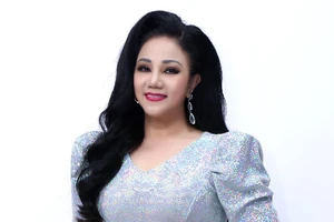 Danh ca Ngọc Ánh gây bất ngờ với vóc dáng thon thả tại 'Tỏa sáng sao đôi 2022'