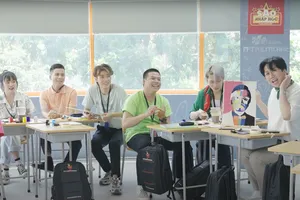 Thầy Xoay biến thành trò cười bởi đám học trò nhí nhố