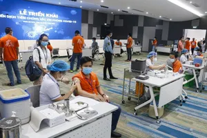 TP.HCM: 500 người khởi động chiến dịch tiêm chủng lớn nhất lịch sử