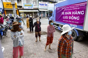 ‘Siêu thị di động' giải quyết thực phẩm cho người dân TP.HCM